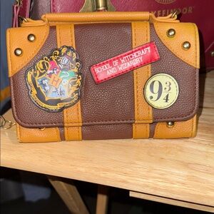 Harry Potter Express Crossbody Brown and Tan Hogwarts Wallet